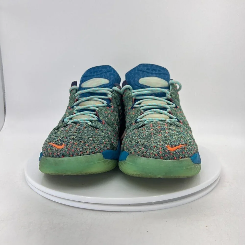 Nike Lebron XVIII 18 Youth Size 7Y CW2760 300 Green Abyss Red Basketball Shoes - Picture 2 of 14